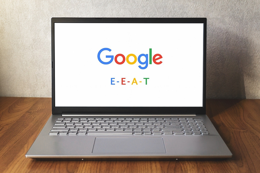 EEAT